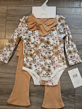 Rachel Zoe Cream Floral Ribbed Baby One-Piece with Tan Ribbed Headwrap & Pants